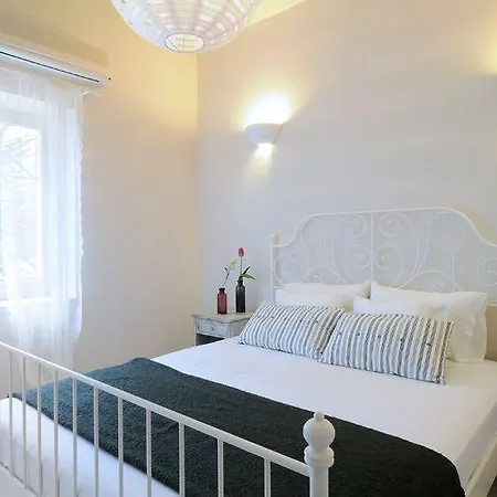 Elina House Ferienhaus *
