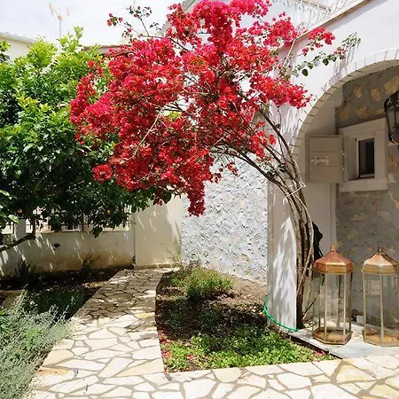 Ferienhaus Elina House *